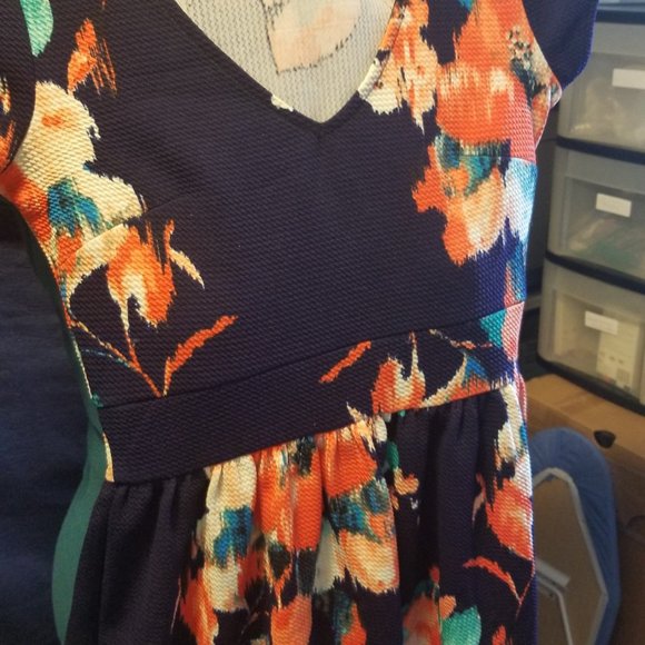 Three Pink Hearts dress - Picture 7 of 7